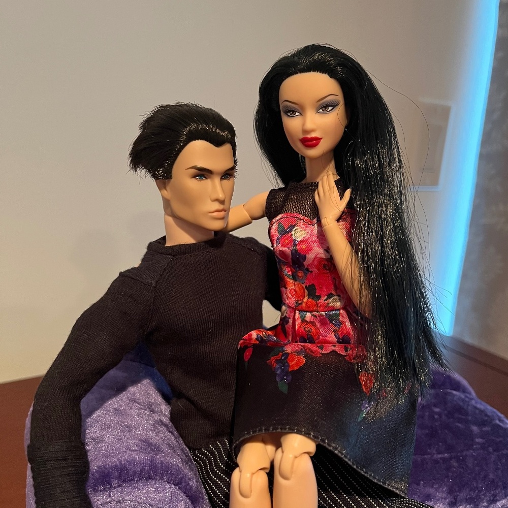 Barbie Doll 2009 Basics Collection 001, Model 05, Mattel - Picture 6 of 8